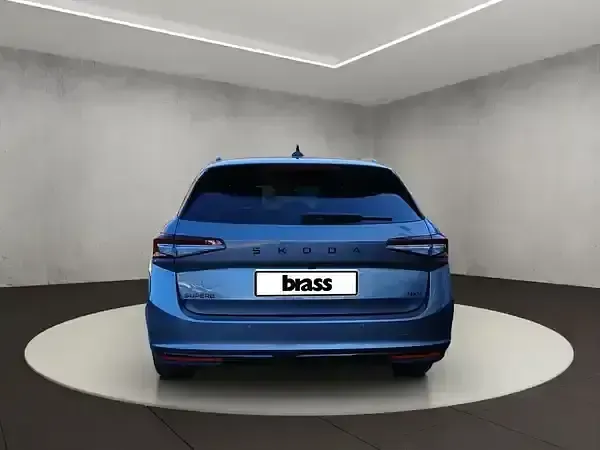 Gebraucht Skoda Superb 200 PS (147 kW) 2026 Graphitegrau metallic Kombi