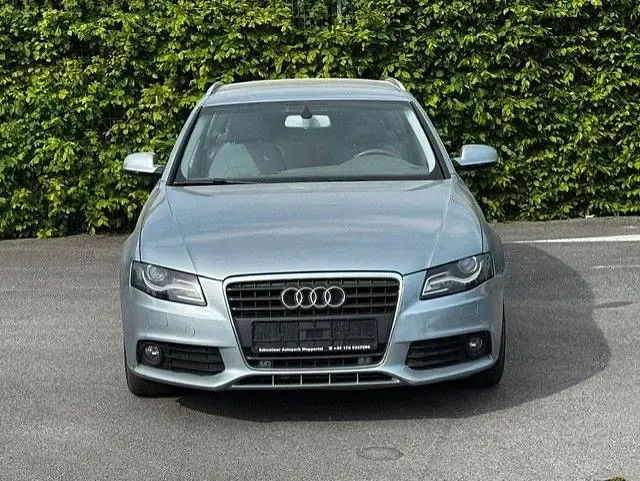Second-hand Audi A4 Ambiente 120 CP (88 kW) 2011 Argintiu Break