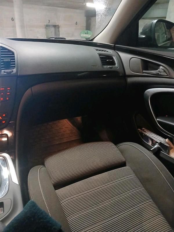 Gebraucht Opel Insignia 160 PS (117 kW) 2012 Braun Kombi