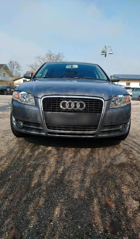 Gebraucht Audi A4 102 PS (75 kW) 2005 Silber Limousine