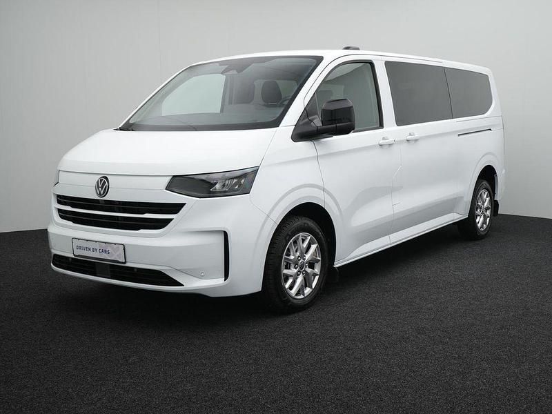 Gebraucht VW T7 Life 150 PS (110 kW) 2025 Weiß Van