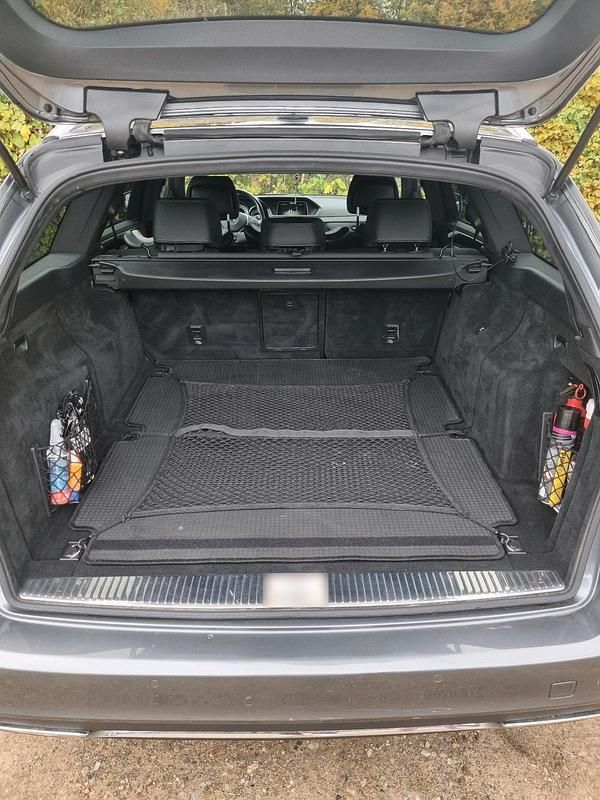 Gebraucht Mercedes E220 170 PS (125 kW) 2017 Grau Kombi