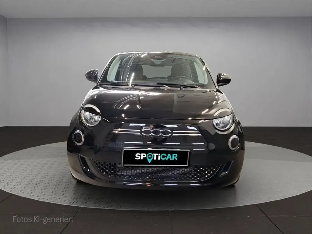 Gebraucht Fiat 500e Basis 86 kW (118 PS) 2024 Schwarz Kleinwagen