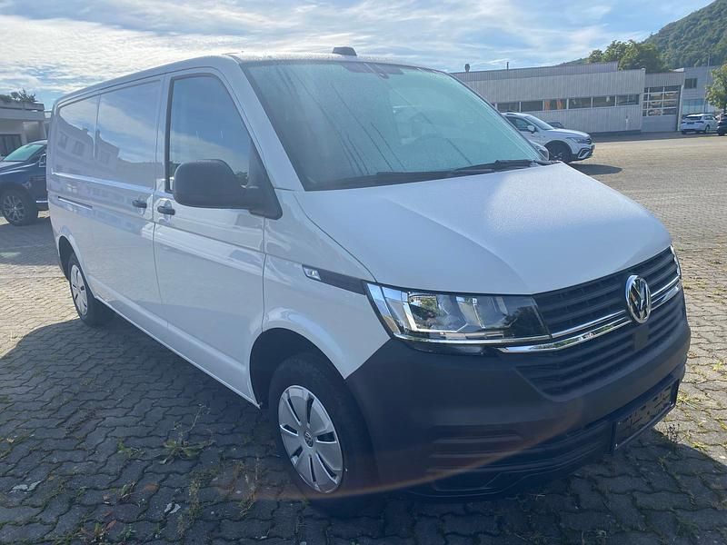 Gebraucht VW Transporter 150 PS (110 kW) 2024 Candyweiß Van