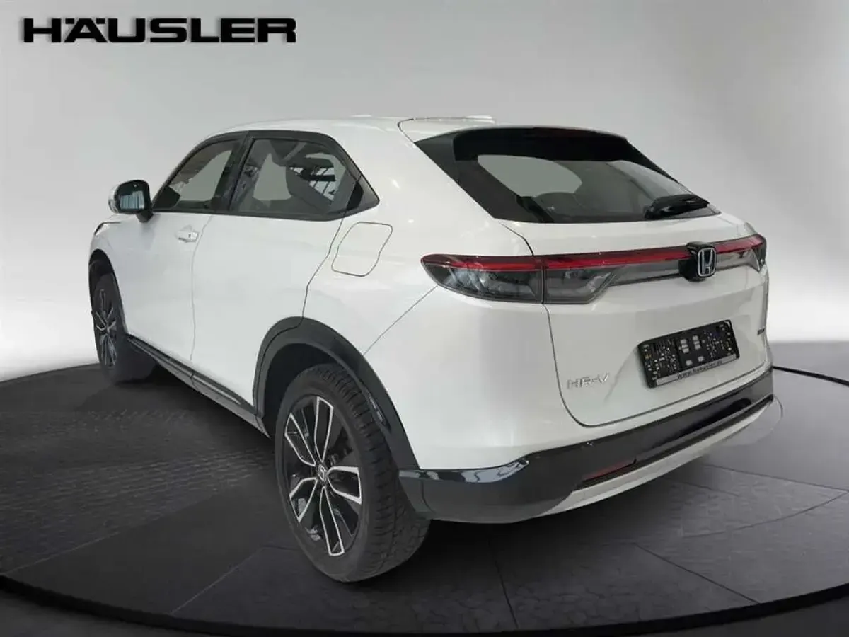 Gebraucht Honda HR-V Advance 131 PS (96 kW) 2024 Platinum white pearl SUV