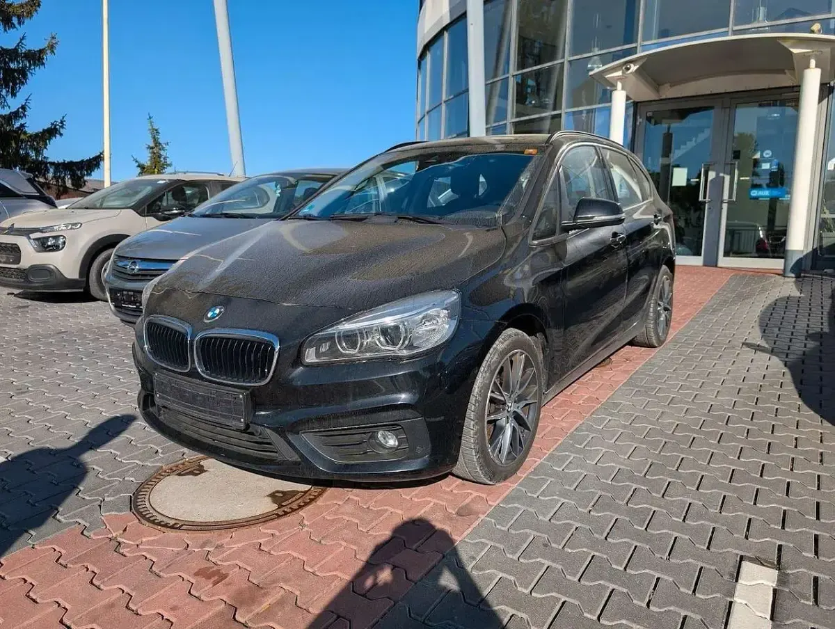 Second-hand BMW 220 Advantage 190 CP (139 kW) 2015 Negru Monovolum