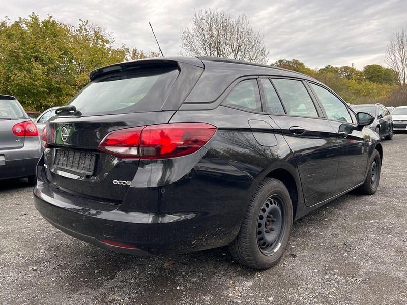 Gebraucht Opel Astra Edition 105 PS (77 kW) 2017 Schwarz metallic Kombi