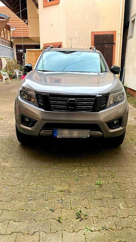 Andere farben Gebraucht 2021 Nissan Navara Abholung | 26.000 € (Guter Preis) - Bild 1/4