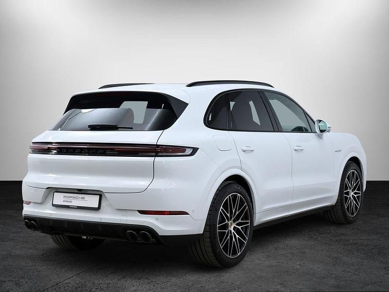Gebraucht Porsche Cayenne 470 PS (345 kW) 2024 Weiß SUV