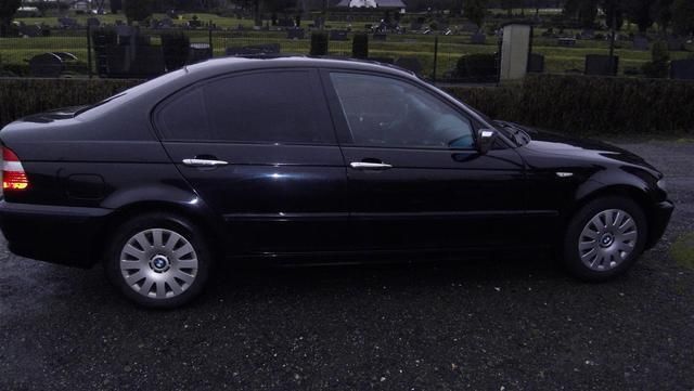 Używany BMW 320 231 KM (169 kW) 2003 Czarny Sedan/Limuzyna