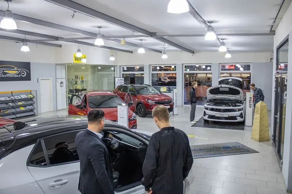 Usata Opel Astra 150 CV (110 kW) 2024 Grigio Utilitaria