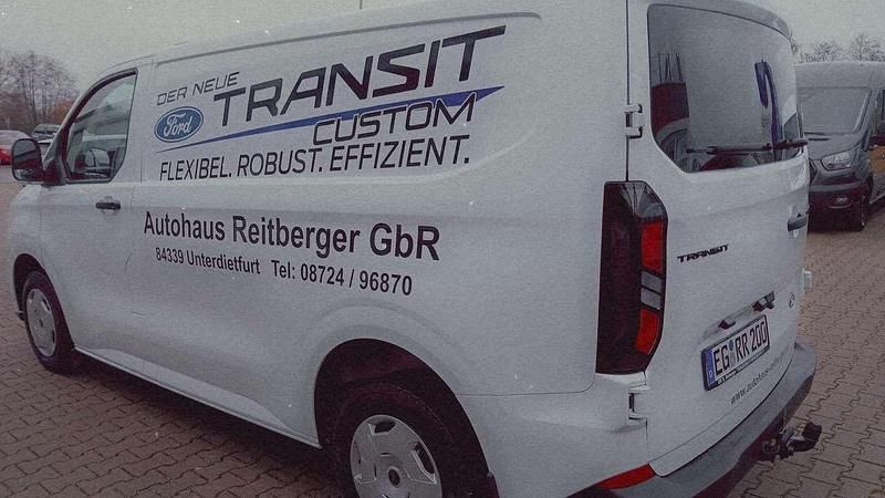 Gebraucht Ford Transit Custom Trend 136 PS (100 kW) 2024 Frostweiß Van / Kleinbus