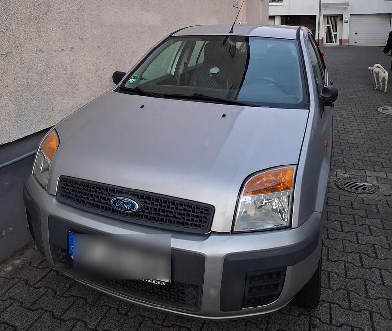 Silber Gebraucht 2009 Ford Fusion Kleinwagen | 1.500 € - Bild 1/4