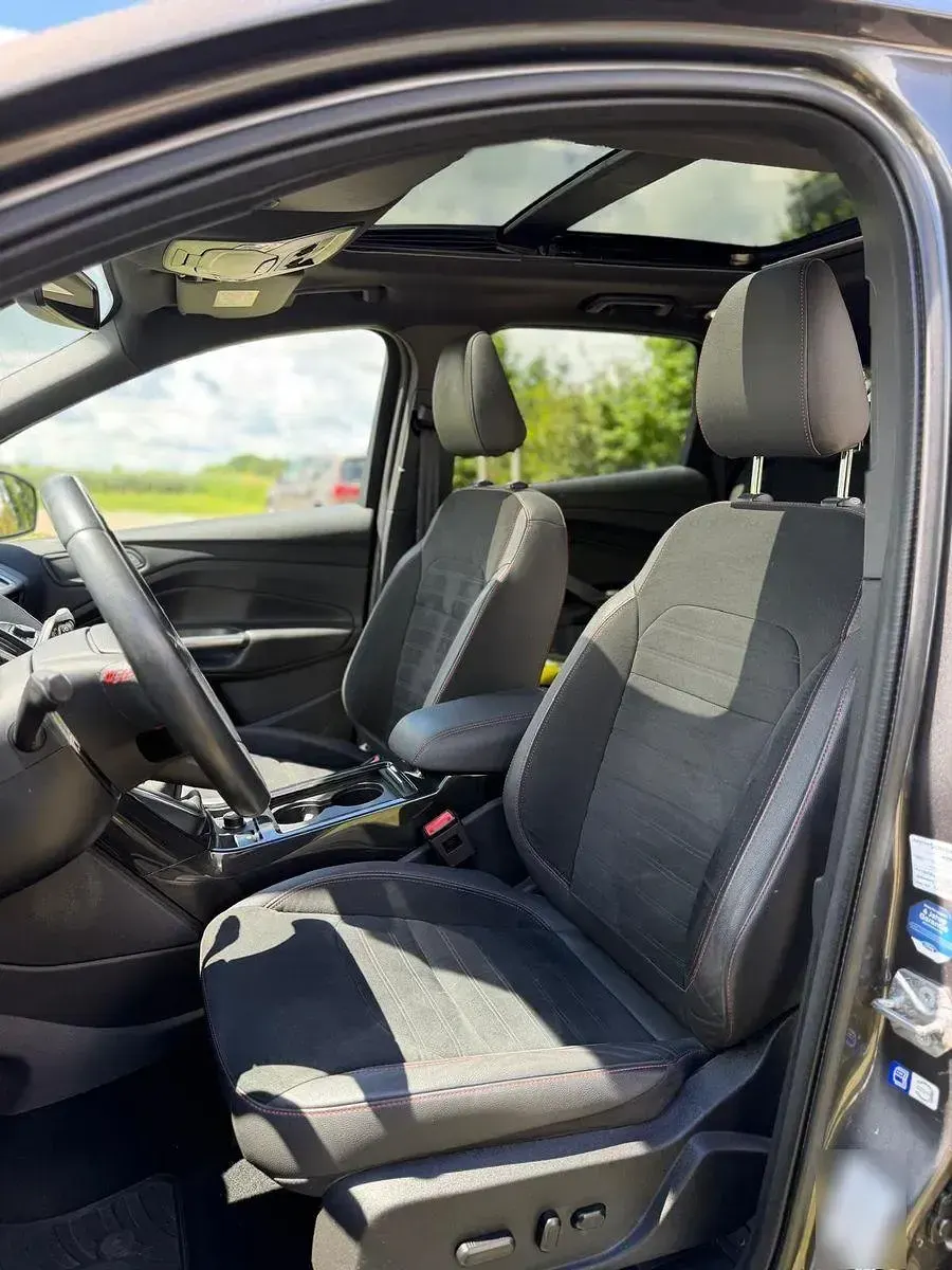 Gebraucht Ford Kuga ST-Line 179 PS (131 kW) 2018 Grau SUV