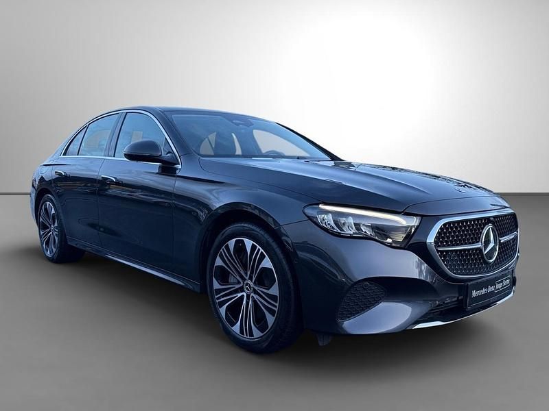 Gebraucht Mercedes E300 Avantgarde 313 PS (230 kW) 2024 Grau Limousine