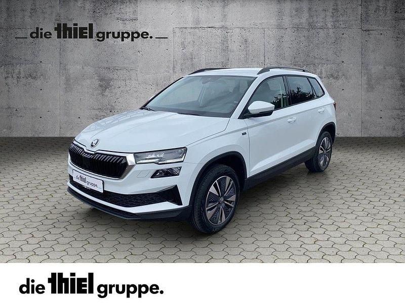 Weiß Neu 2025 Skoda Karoq Tour SUV | 36.980 € (Etwas zu teuer) - Bild 1/4