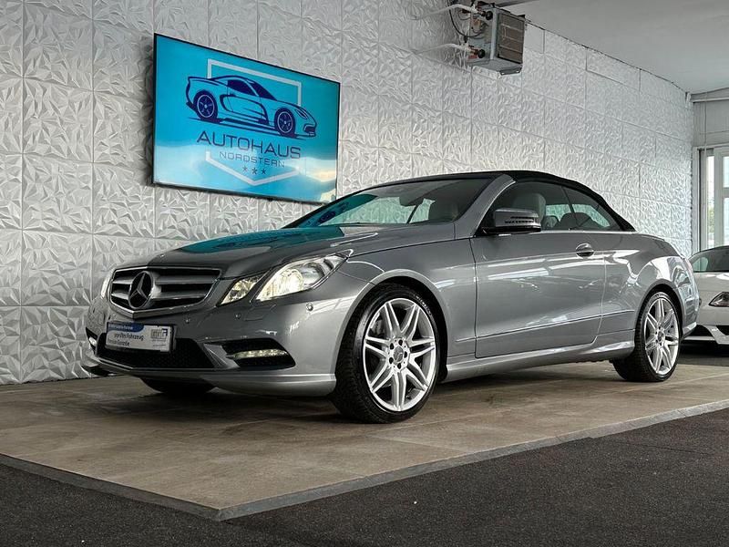 Silber Gebraucht 2012 Mercedes E250 AMG line Cabrio | 19.999 € (Teuer) - Bild 1/4