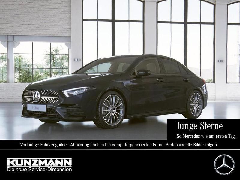 Kosmosschwarz metallic Gebraucht 2022 Mercedes A250 AMG Limousine | 25.289 € (Guter Preis) - Bild 1/4