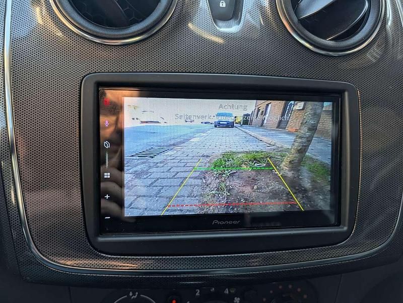 Gebraucht Dacia Sandero Prestige 90 PS (66 kW) 2017 Grau Kleinwagen