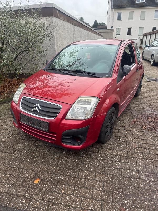 Rot Gebraucht 2009 Citroën C2 Kleinwagen | 1.600 € (Guter Preis) - Bild 1/4