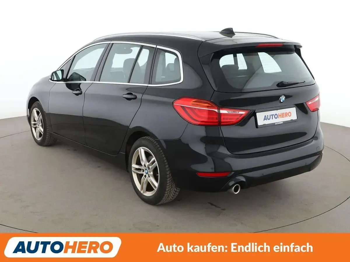 Gebraucht BMW 218 Gran Tourer Advantage 140 PS (102 kW) 2018 Schwarz Van / Kleinbus