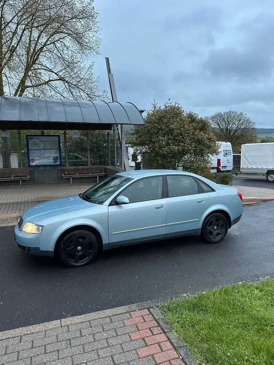 Gebraucht Audi A4 101 PS (74 kW) 2003 Andere farben Limousine