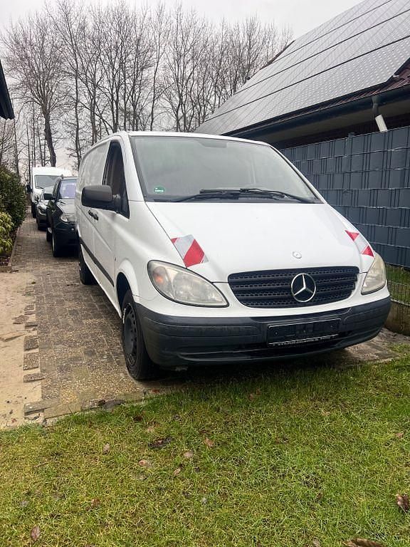 Weiß Gebraucht 2008 Mercedes Vito Van | 3.000 € (Superpreis) - Bild 1/4