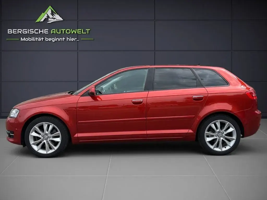 Gebraucht Audi A3 Sport 200 PS (147 kW) 2011 Rot Kleinwagen