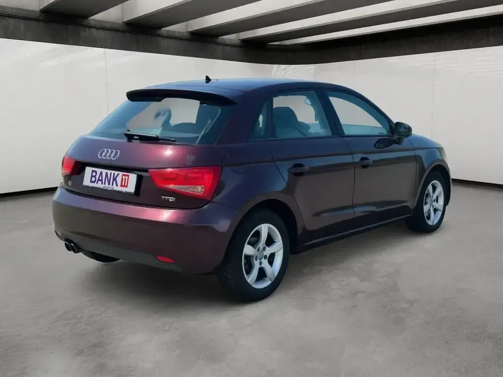 Gebraucht Audi A1 Sportback Sport 122 PS (89 kW) 2014 Rot Kleinwagen