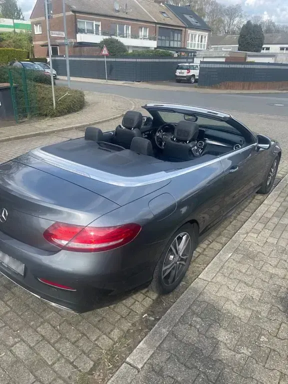 Gebraucht Mercedes C250 211 PS (155 kW) 2017 Grau Cabrio