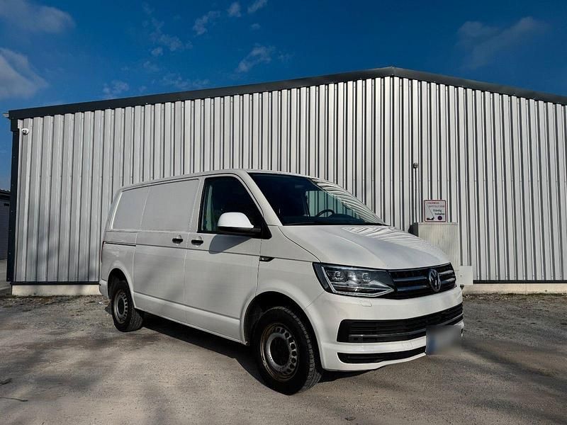 Usata VW Transporter 150 CV (110 kW) 2019 Bianco Furgone