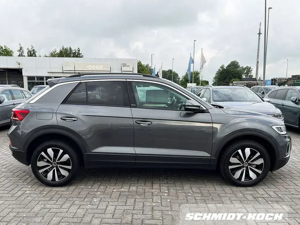 Gebraucht VW T-Roc Move 116 PS (85 kW) 2024 Indiumgrau (grau) SUV