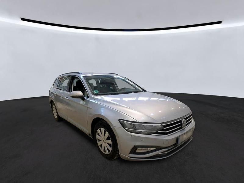 Second-hand VW Passat Business 122 CP (89 kW) 2022 Argintiu Break