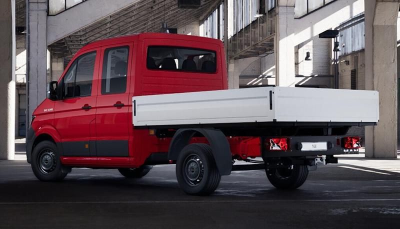 Neu MAN TGE 177 PS (130 kW) 2025 Rot Van