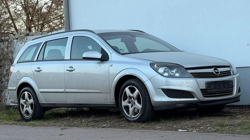 Gebraucht Opel Astra 150 PS (110 kW) 2007 Silber Kombi