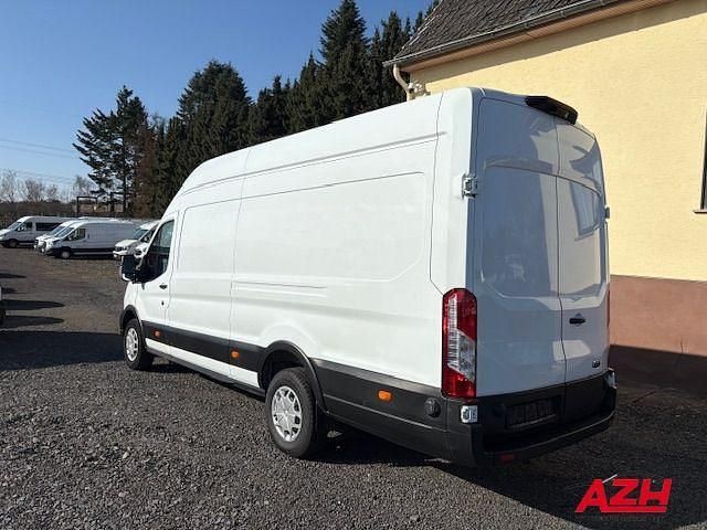 Gebraucht Ford Transit Trend 131 PS (96 kW) 2023 Frostweiß Van / Kleinbus