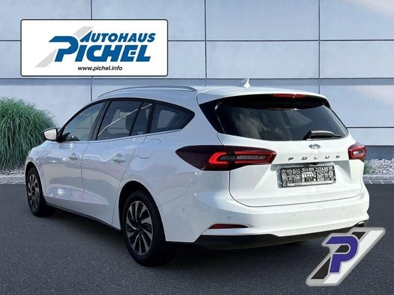 Neu Ford Focus Titanium 125 PS (91 kW) 2026 Weiß Kombi