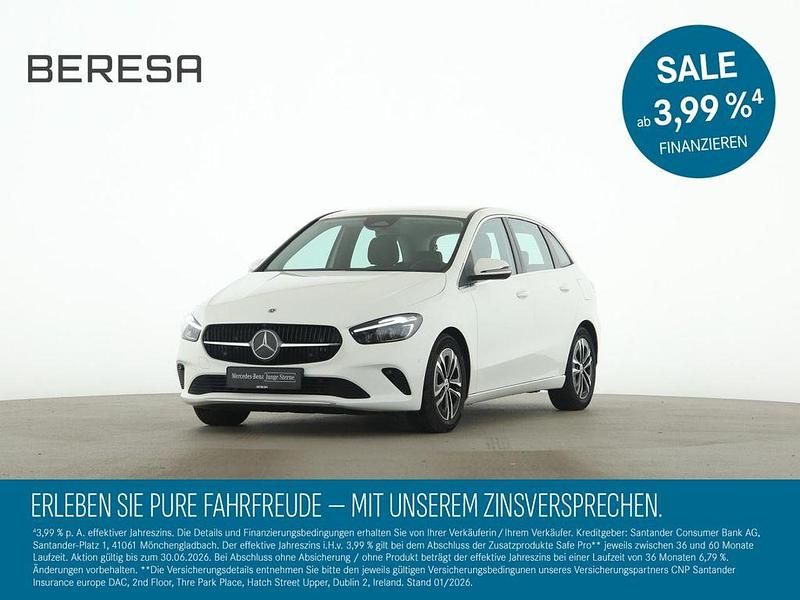 Weiß Gebraucht 2024 Mercedes B180 Progressive Van / Kleinbus | 27.925 € (Guter Preis) - Bild 1/4