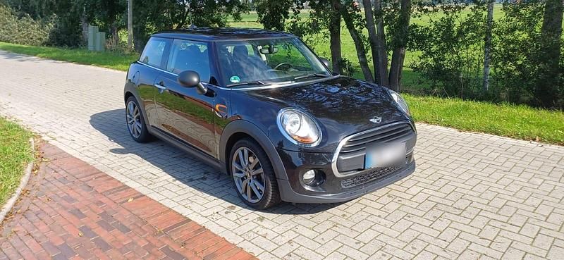 Schwarz Gebraucht 2017 Mini One D Kleinwagen | 7.900 € (Guter Preis) - Bild 1/4