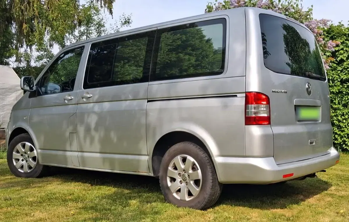 Gebraucht VW Multivan 174 PS (127 kW) 2003 Silber Van / Kleinbus