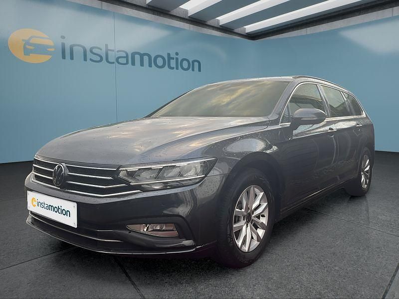 Grau Gebraucht 2023 VW Passat Kombi | 27.299 € (Fairer Preis) - Bild 1/4