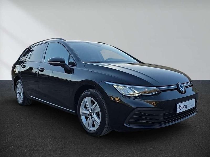 Gebraucht VW Golf VIII 150 PS (110 kW) 2024 Grenadilla black metallic Kombi