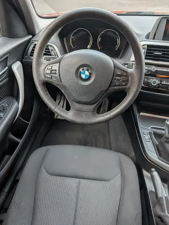 Gebraucht BMW 118 Advantage 136 PS (100 kW) 2019 Orange Kleinwagen