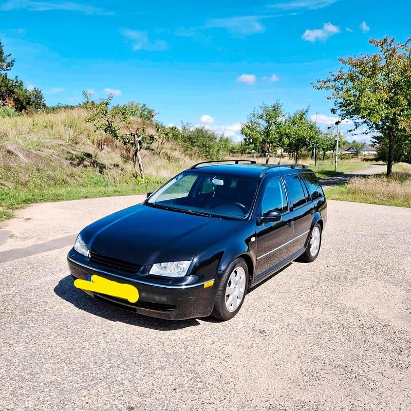 Second-hand VW Bora 204 CP (150 kW) 2003 Negru Break