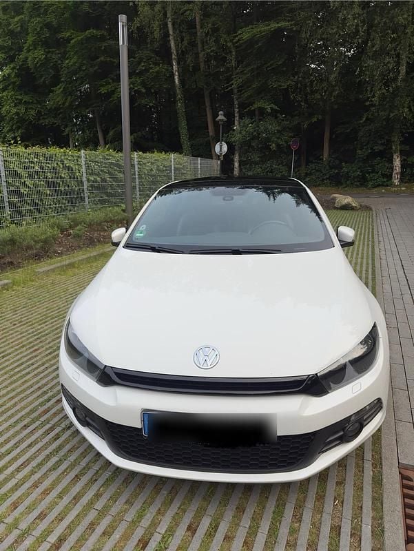 Weiß Gebraucht 2009 VW Scirocco Coupé | 7.750 € (Fairer Preis) - Bild 1/4