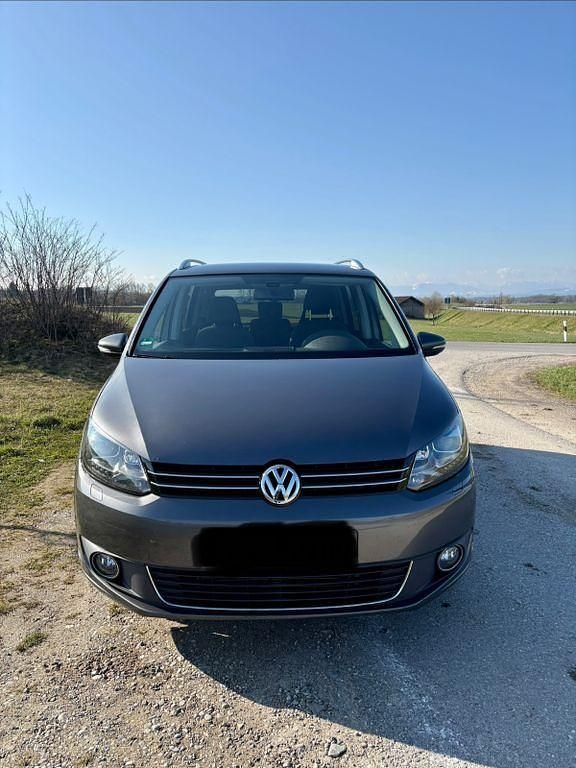 Gebraucht VW Touran Highline 140 PS (102 kW) 2011 Grau Van / Kleinbus