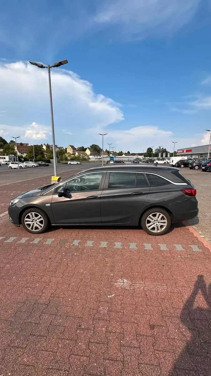 Gebraucht Opel Astra 110 PS (80 kW) 2016 Andere farben Kombi