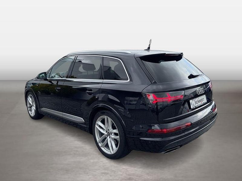 Używany Audi Q7 S-Line 272 KM (200 kW) 2016 Czarny SUV