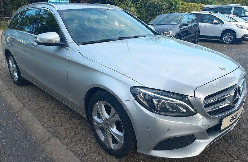 Silber Gebraucht 2015 Mercedes C220 Kombi | 13.000 € (Fairer Preis) - Bild 1/4