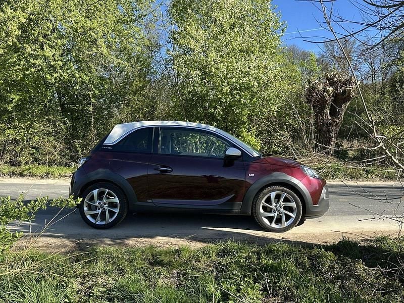 Gebraucht Opel Adam Rocks Rocks 87 PS (63 kW) 2017 Rot Kleinwagen